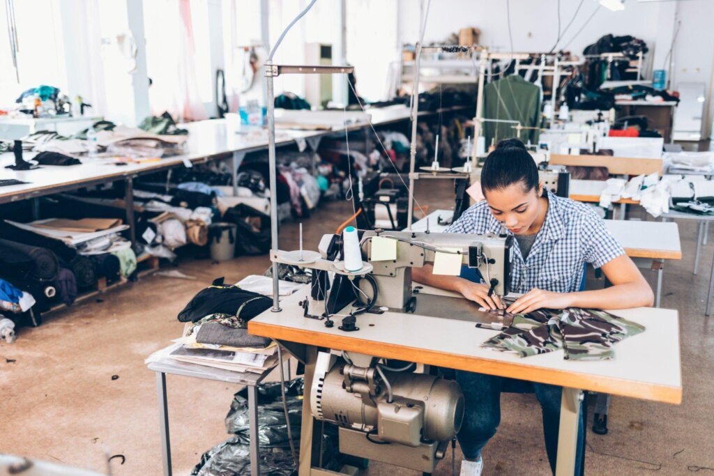 How To Find A Clothing Manufacturer Of High Standards