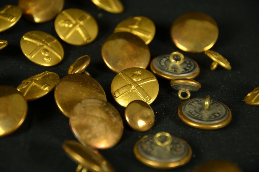 Exhaustive Guide To Buttons And 35 Types Of Buttons