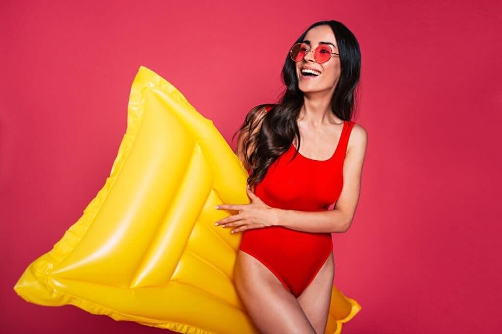 What's The Best Swimsuit Fabric For You? Read The Updated Guide.