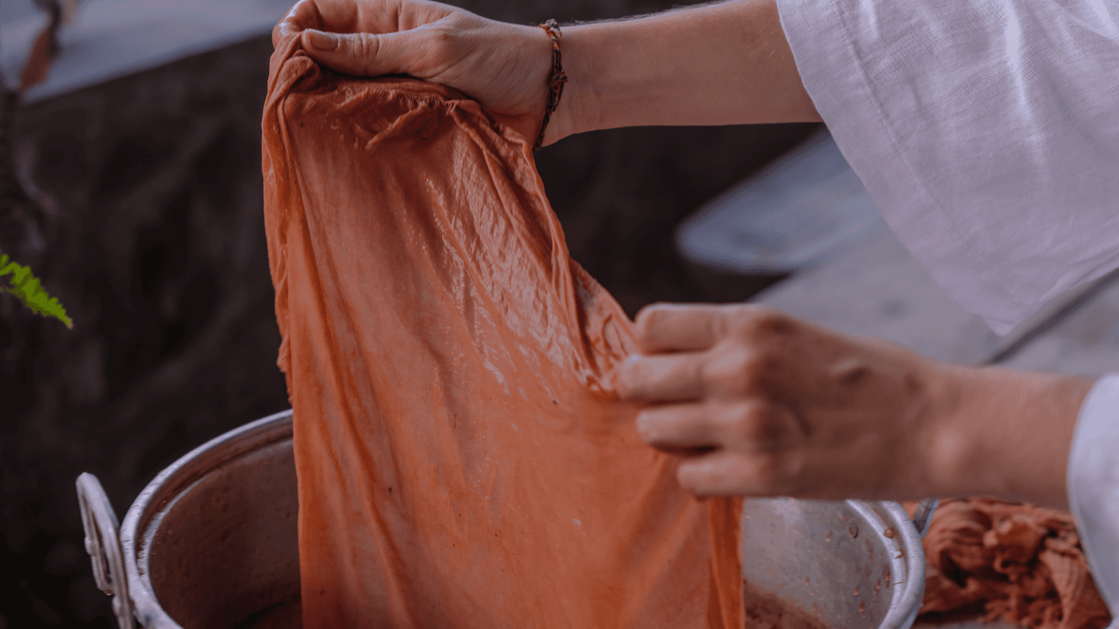 Top Manufacturing Guide: Craft Your Perfect Women's Top