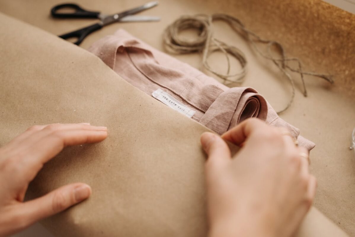 Sustainable Packaging For Clothing: Eco & Stylish Solutions