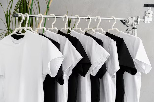Finding The Best Fabric For T-Shirts For Comfort & Performance